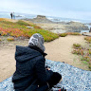 Meet your Posher, Abida